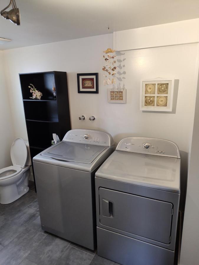 Tranquil & Tasteful One Bdrm Private Suite Ne Edmonton Luaran gambar